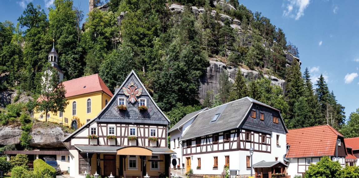 Bergkirche Oybin © Isnurnfoto. - stock.adobe.com