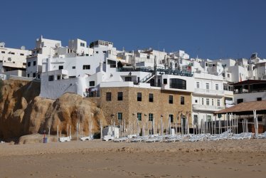 Weisse Häuser in Albufeira © Philip Lange-shutterstock.com/2013