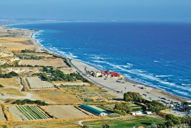 Herrliche Küstenlandschaft auf Zypern © dambuster - fotolia.com