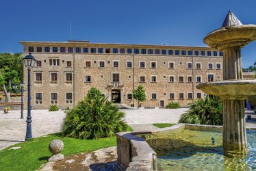 Kloster Lluc © Kevin Eaves-fotolia.com