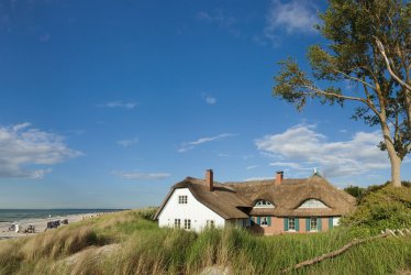 Altes Grenzhaus in den Dünen © autofocus67 - fotolia.com