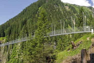 Hängebrücke im Lechtal © StefanKunze-fotolia.com