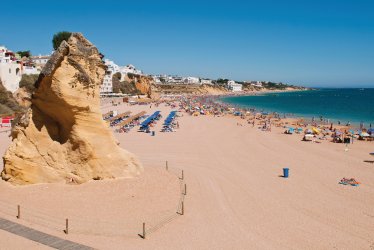 Strand von Albufeira © Luis Santos-fotolia.com