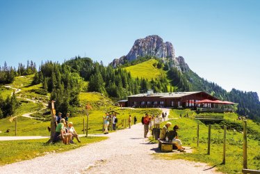 Sonnenalm unterhalb der Kampenwand © Sina Ettmer - stock.adobe.com