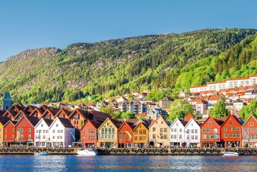 Blick auf Bergen © Zarnell-stock.adobe.com