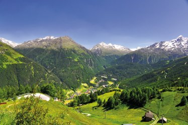 Sölden mit Niederkogel © VRD - stock.adobe.com