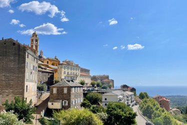 Blick auf das Bergdorf Cervione in Castagniccia © Maleo Photography - stock.adobe.com