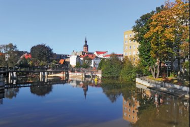 Mühlenwehr und Kreuzkirche © ArTo - stock.adobe.com
