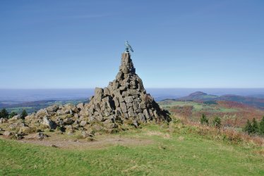 Fliegerehrenmal auf der Wasserkuppe © Peter Eckert