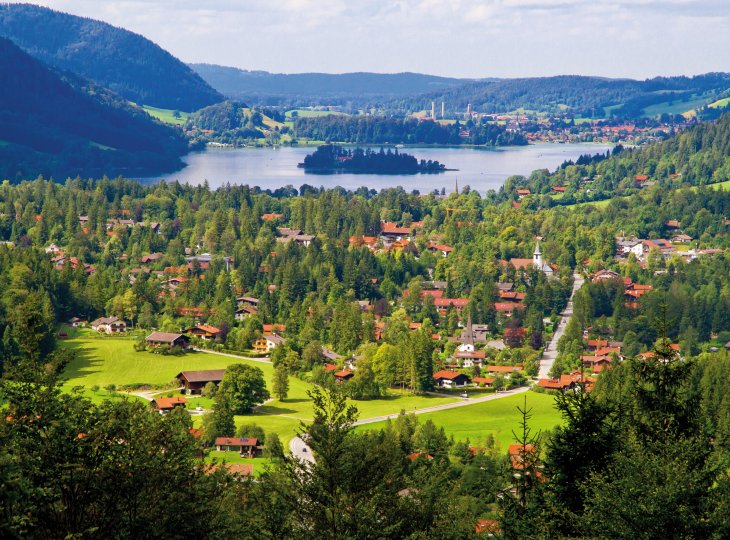 Blick auf den Schliersee vom Spitzingsee © Jürgen Fälchle-fotolia.com